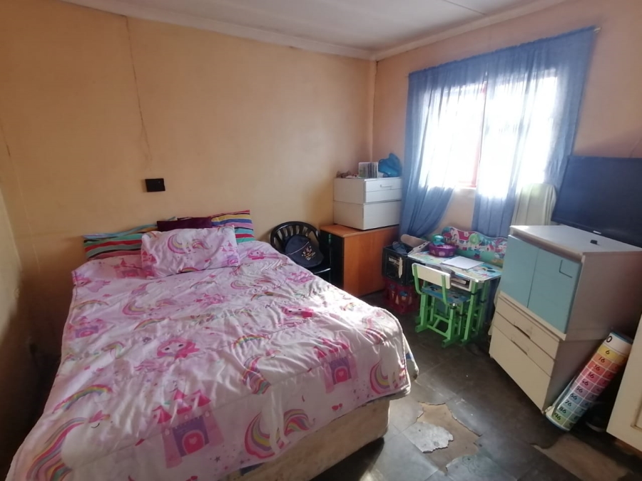  Bedroom Property for Sale in Eastridge Western Cape